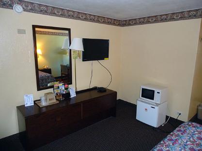 Budget Host Inn and Hotel